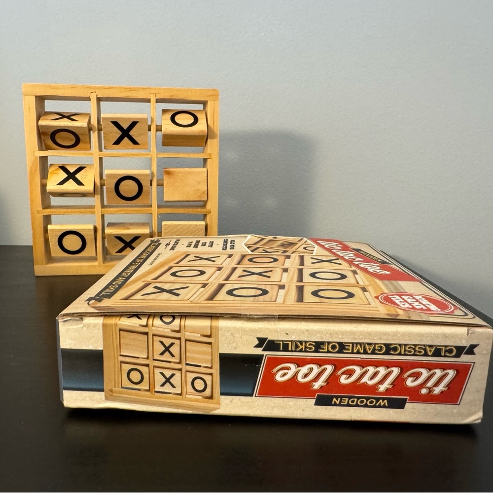 Wooden Tic Tac Toe Game (new in box) rustic decorative decor - Picture 5 of 8